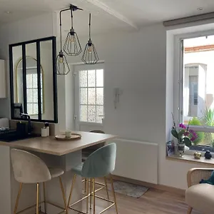  Apartment Le Saint Cyp - - Entier Cosy Et Au Calme, Proche Du Metro
